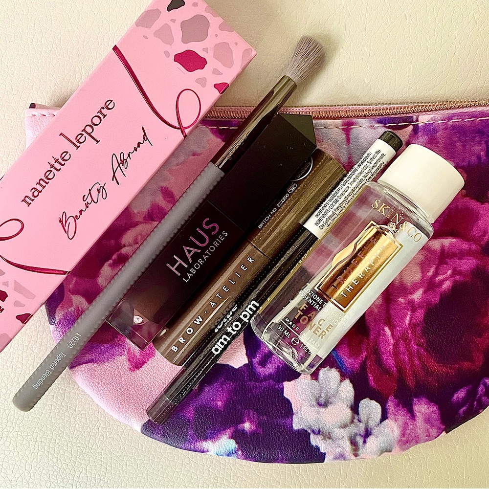 Beauty Bundle 🌼 Perfume / Makeup Brush / Brow Gel / Eyeliner / Toner / Shadow